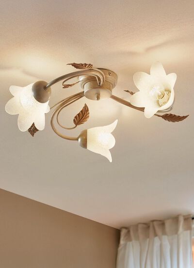 Deckenlampe aus Metall mit Glasschirmen 