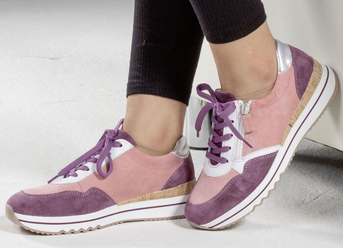Sneaker mit weißen Besätzen AUBERGINE-ROSA