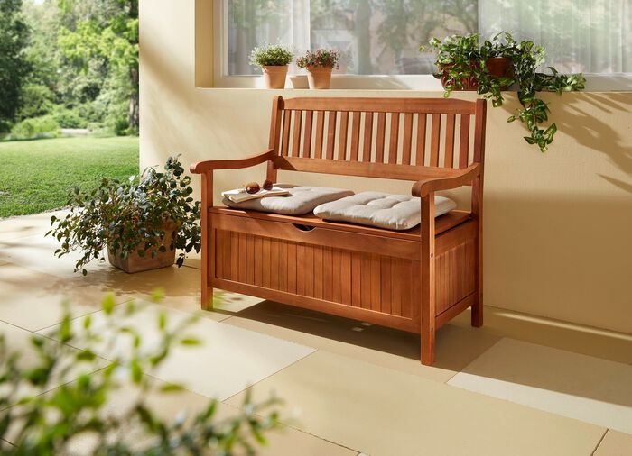 Gartenbank aus Eukalyptusholz 