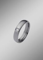 Gl&auml;nzender Trauring aus Tantal 