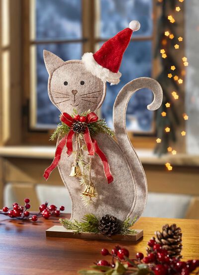 Filzkatze auf Holzsockel 