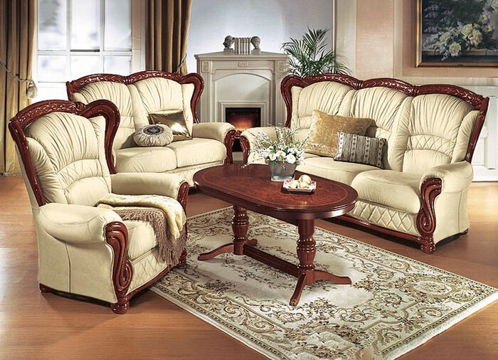 Attraktive Ledergarnitur mit massivem Holzgestell und Schnitzereien CREME