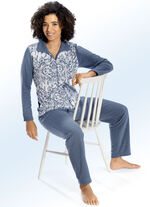 Hausanzug mit farblichem Einsatz 