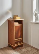 Teilmassive Kommoden in Nussbaum NUSSBAUM-GOLD